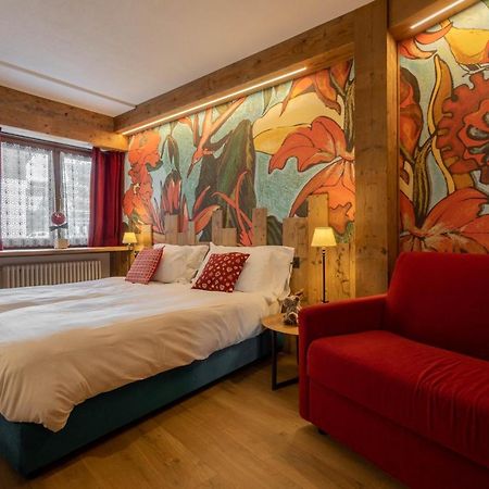 Hotel & Ristorante Serenella Бройл-Червиня Екстериор снимка