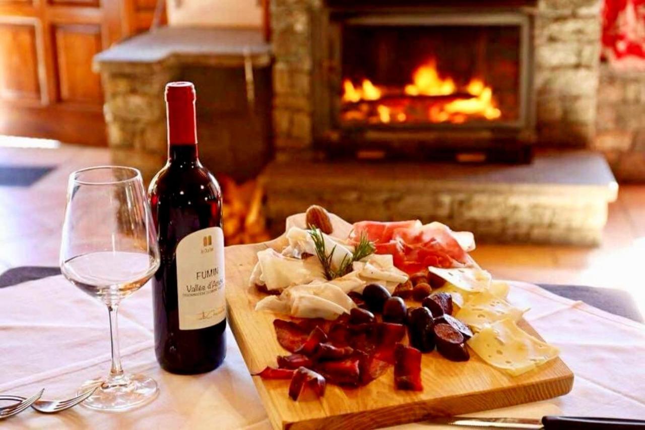 Hotel & Ristorante Serenella Бройл-Червиня Екстериор снимка